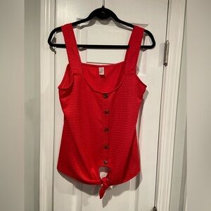 Just Be Size 1X Button Tie Front Sleeveless Lightweight Red Textured Tank Top